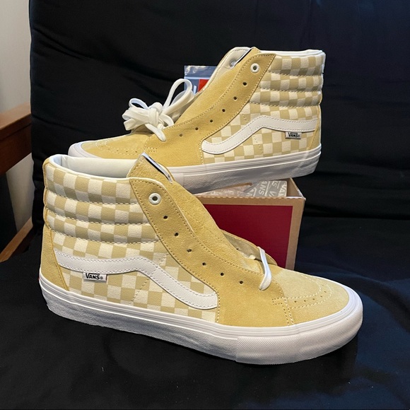 NEW Vans Sk8-Hi Pro Checkerboard Pale Banana Marsh - Picture 2 of 5